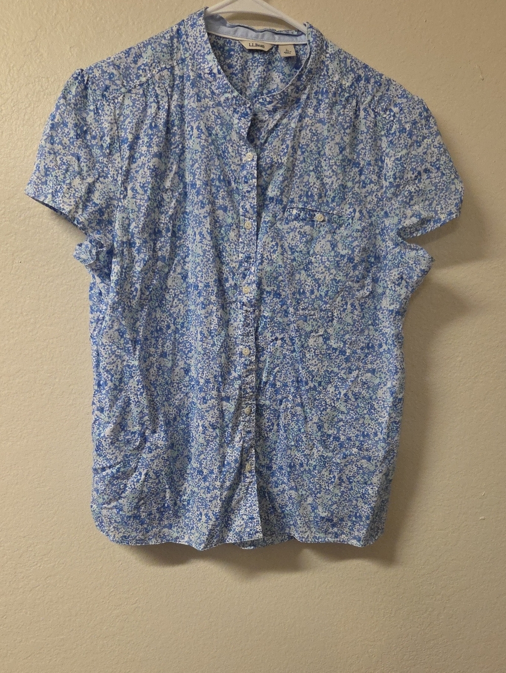 L.L. Bean Blue Floral Short-Sleeve Button-Down Shirt